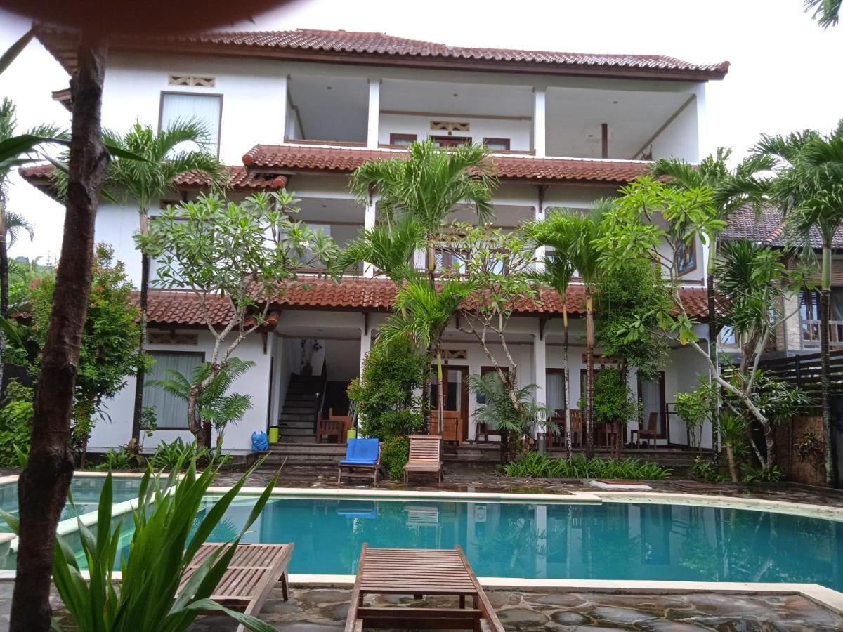 Family House Hotel Kuta Kuta  외부 사진