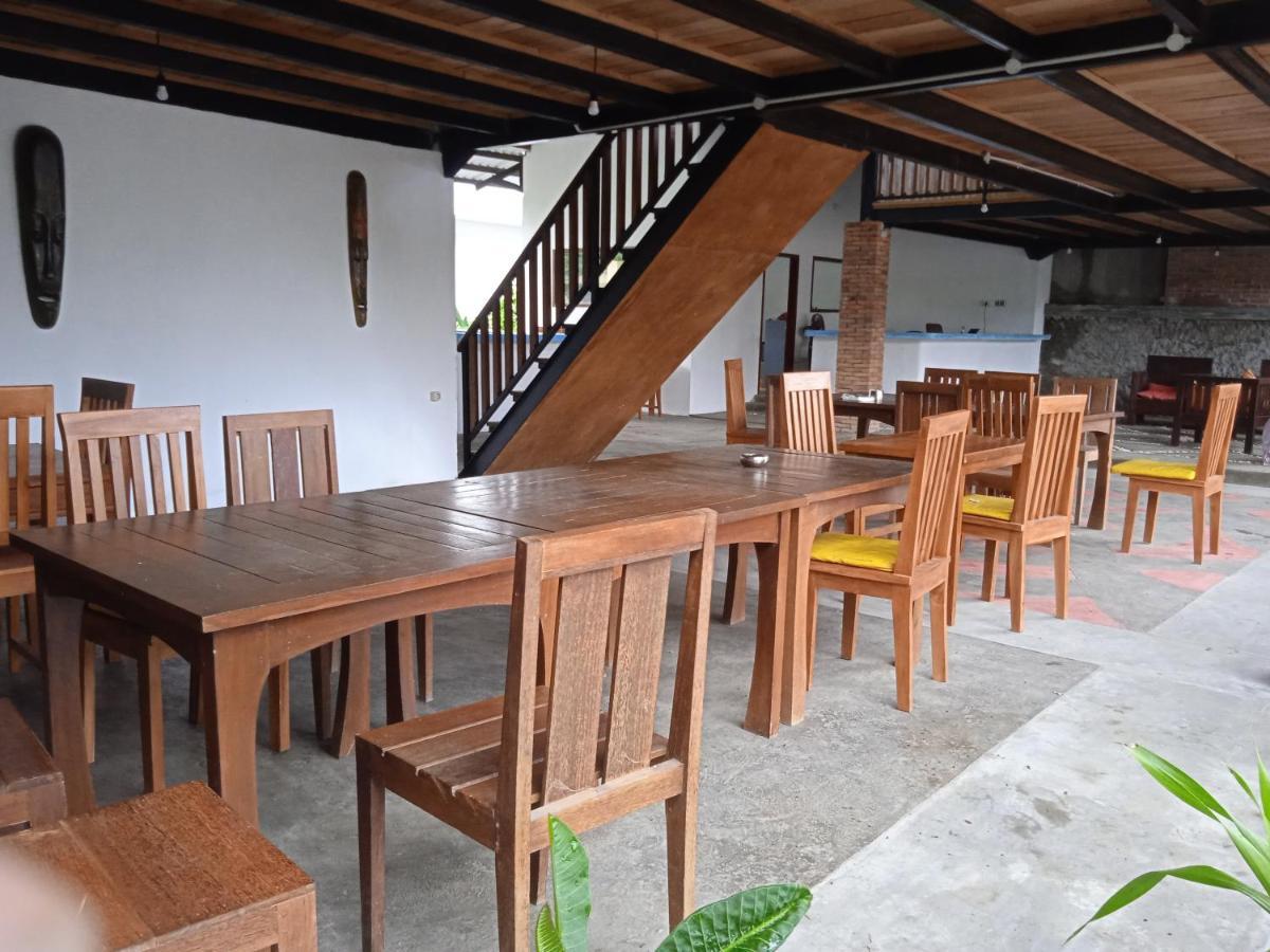 Family House Hotel Kuta Kuta  외부 사진