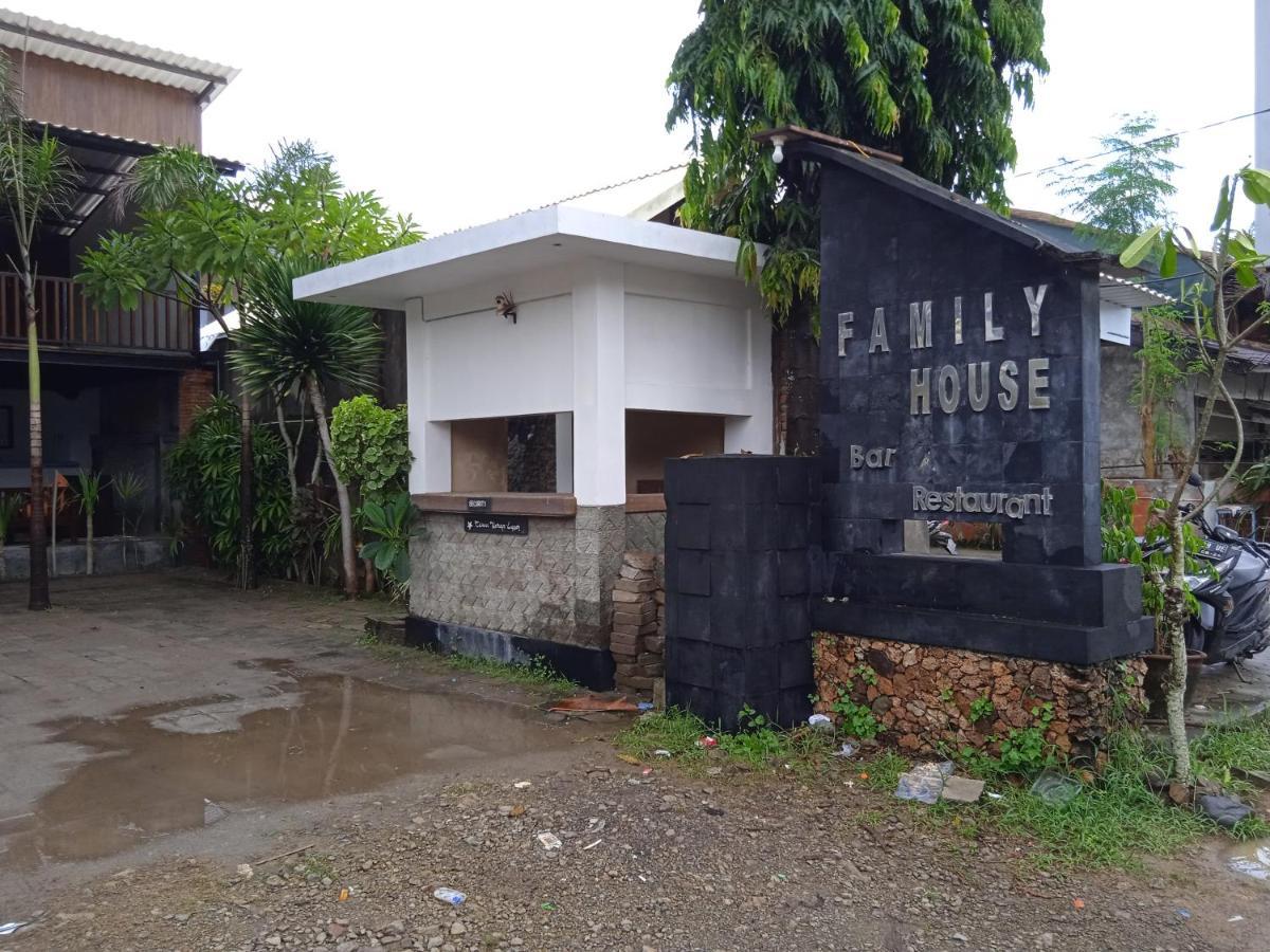 Family House Hotel Kuta Kuta  외부 사진