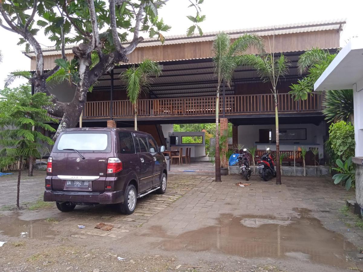 Family House Hotel Kuta Kuta  외부 사진